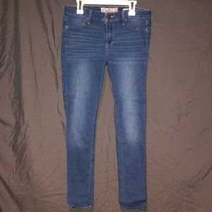 Low rise medium wash blue skinny jeans Hollister